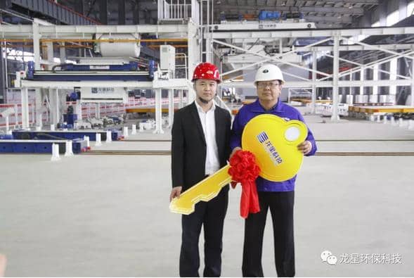 熱烈祝賀天意機(jī)械與龍星科技PC構(gòu)件生產(chǎn)線順利交接！