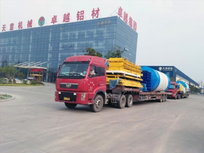 熱烈祝賀內(nèi)蒙古客戶輕質(zhì)墻板生產(chǎn)線成功啟運(yùn)！